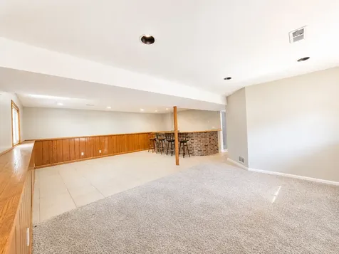 5N087 Mary Court St. Charles IL 60175