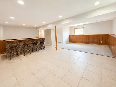 5N087 Mary Court St. Charles IL 60175