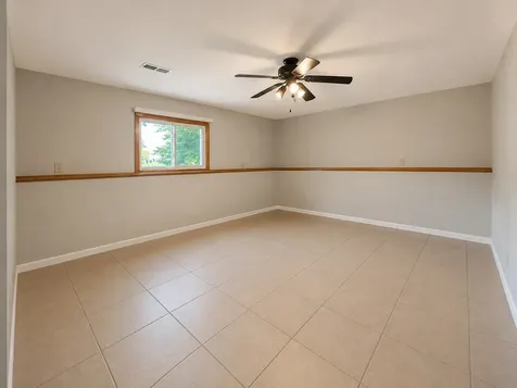 5N087 Mary Court St. Charles IL 60175