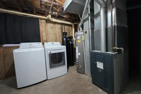 5N087 Mary Court St. Charles IL 60175
