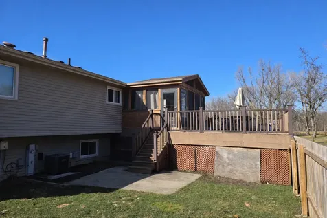 5N087 Mary Court St. Charles IL 60175