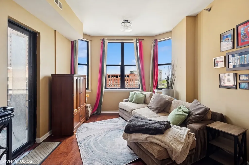 1464 South Michigan Avenue Chicago IL 60605