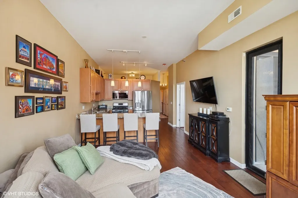 1464 South Michigan Avenue Chicago IL 60605
