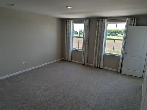 1219 Fox Hedge Trail Hampshire IL 60140