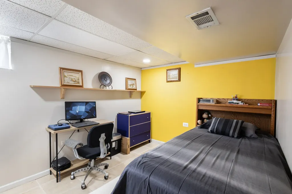 2711 Maple Avenue Brookfield IL 60513