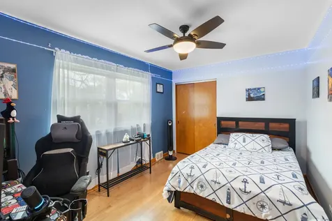2711 Maple Avenue Brookfield IL 60513