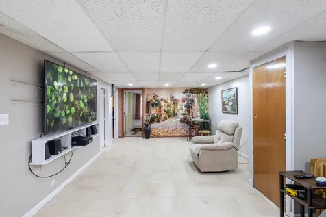 2711 Maple Avenue Brookfield IL 60513