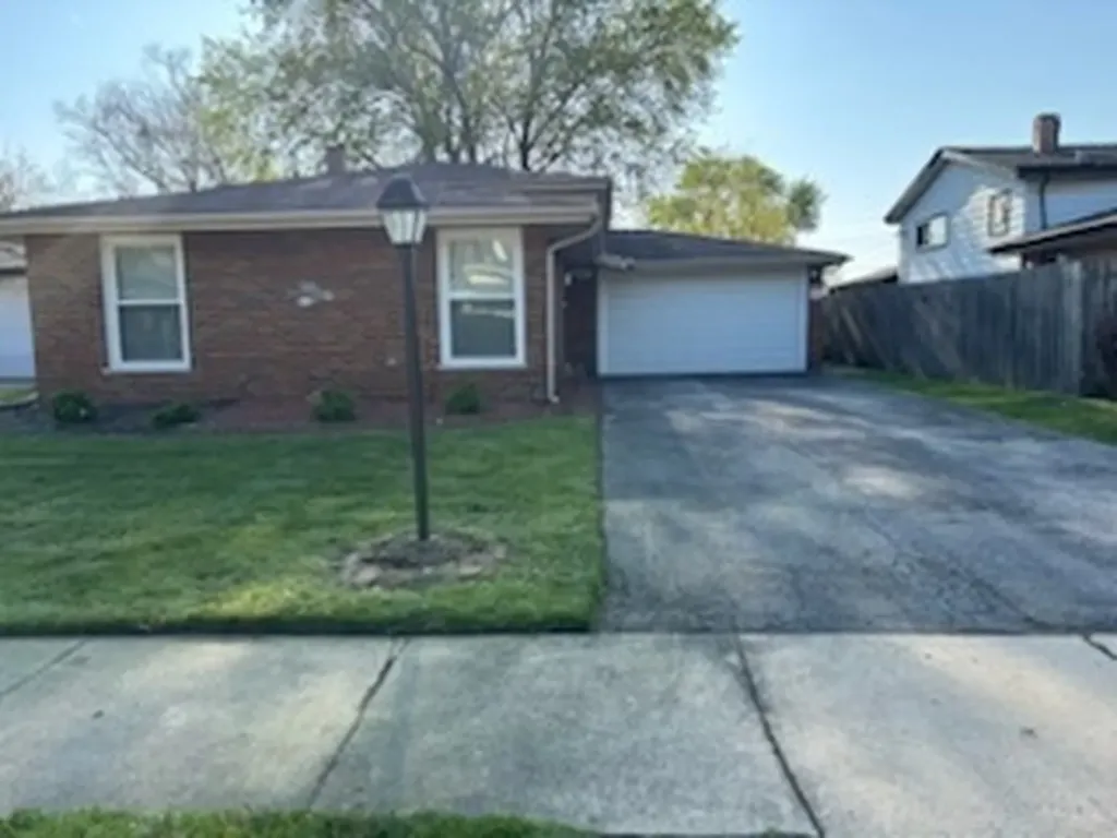 15206 Blackstone Avenue Dolton IL 60419