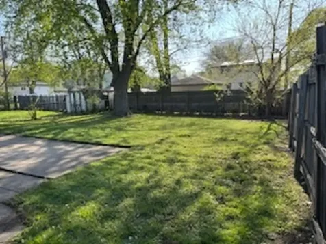 15206 Blackstone Avenue Dolton IL 60419