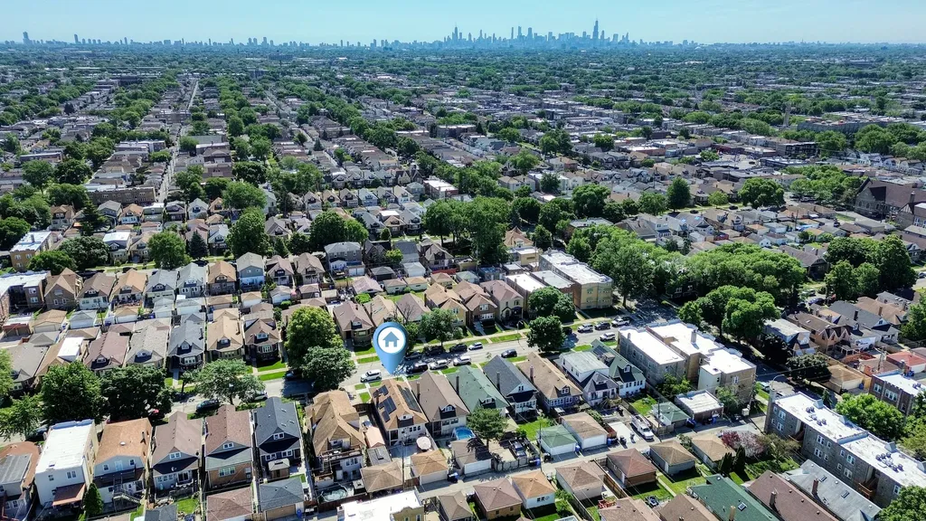 2924 North Linder Avenue Chicago IL 60641