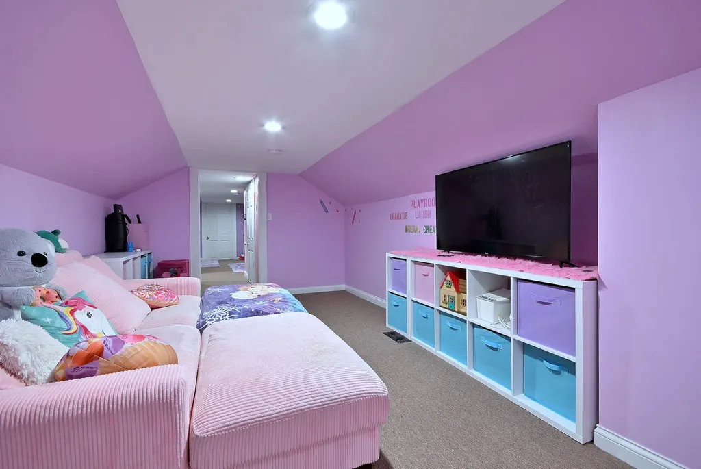 2924 North Linder Avenue Chicago IL 60641