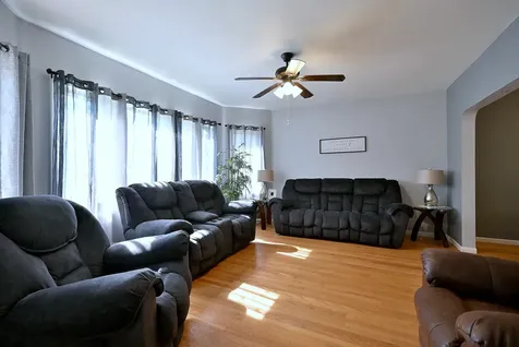 2924 North Linder Avenue Chicago IL 60641