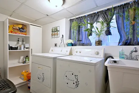 2924 North Linder Avenue Chicago IL 60641