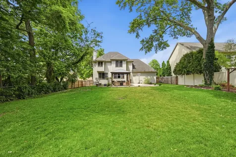118 North 11th Avenue St. Charles IL 60174
