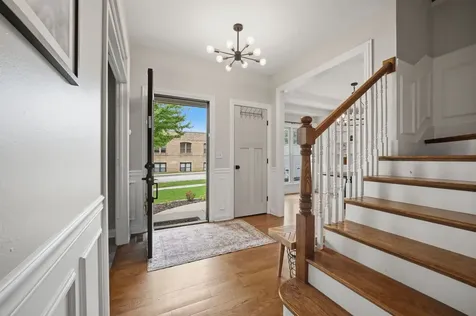 118 North 11th Avenue St. Charles IL 60174