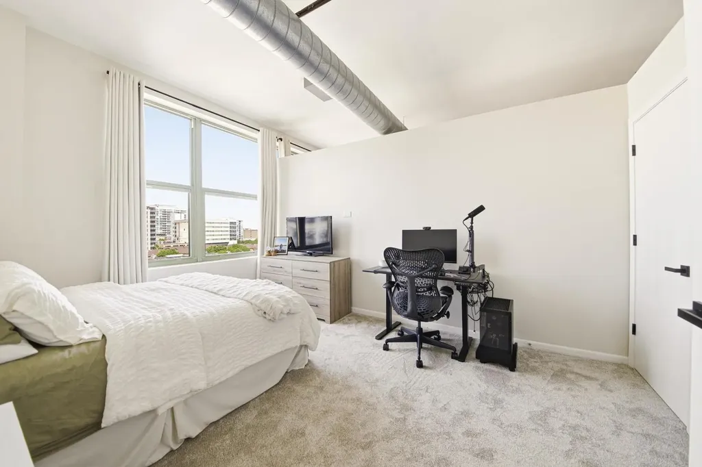 2001 South Calumet Avenue Chicago IL 60616
