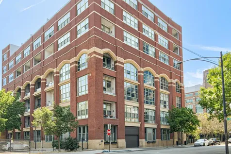 2001 South Calumet Avenue Chicago IL 60616