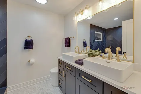 131 North Taylor Avenue Oak Park IL 60302