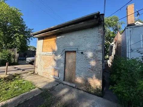 742 North Christiana Avenue Chicago IL 60624