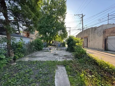 742 North Christiana Avenue Chicago IL 60624