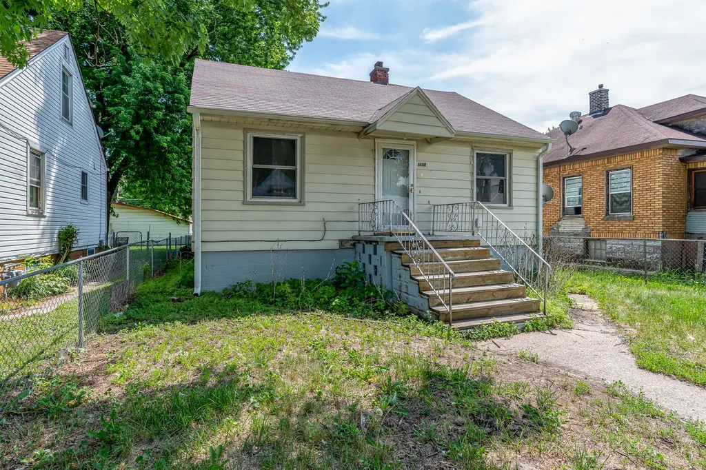 1430 18TH Street East Moline IL 61244
