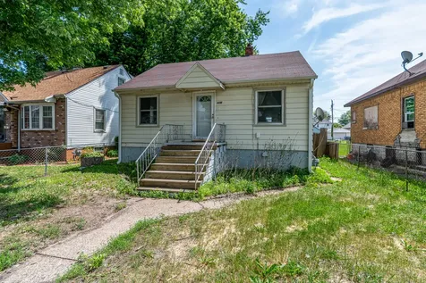 1430 18TH Street East Moline IL 61244
