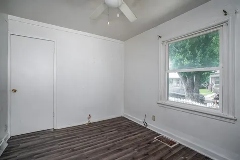 1430 18TH Street East Moline IL 61244