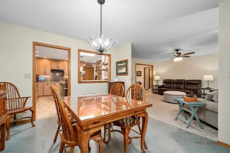 845 Brian Court Gurnee IL 60031