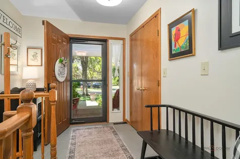 845 Brian Court Gurnee IL 60031
