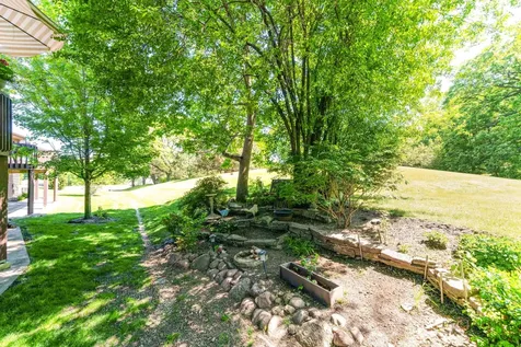 845 Brian Court Gurnee IL 60031