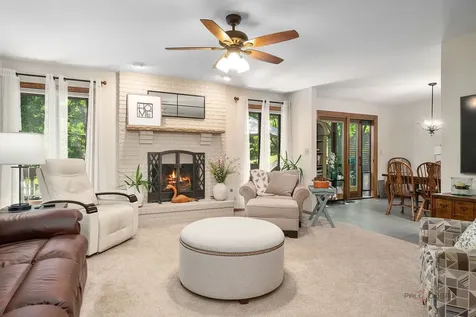 845 Brian Court Gurnee IL 60031