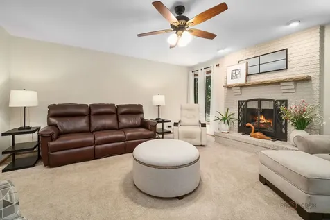845 Brian Court Gurnee IL 60031