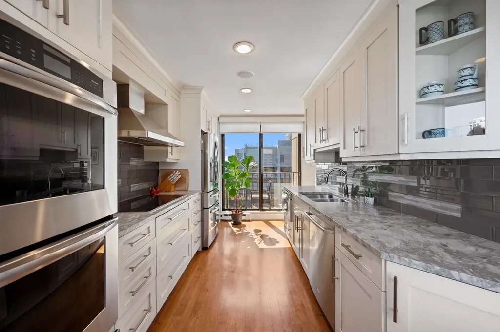 1410 North State Parkway Chicago IL 60610