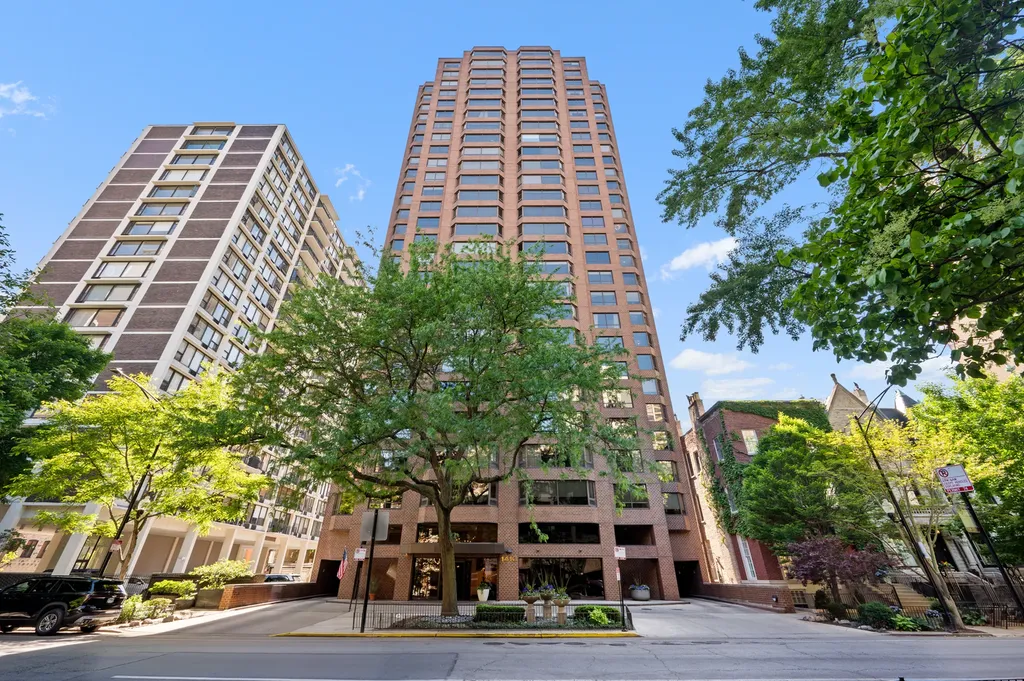 1410 North State Parkway Chicago IL 60610