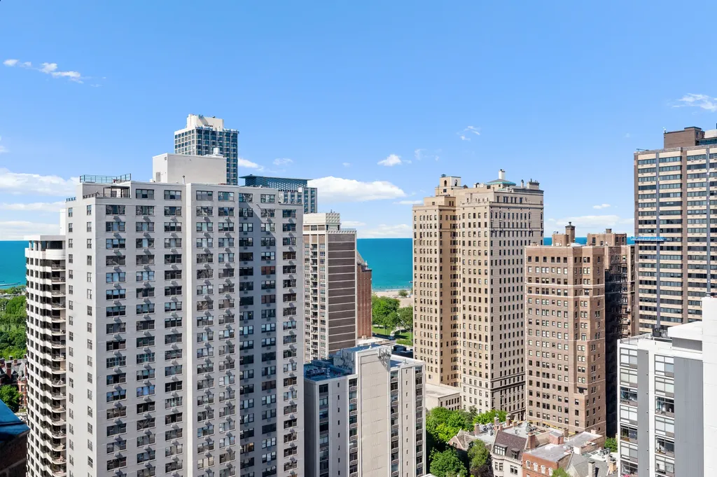 1410 North State Parkway Chicago IL 60610