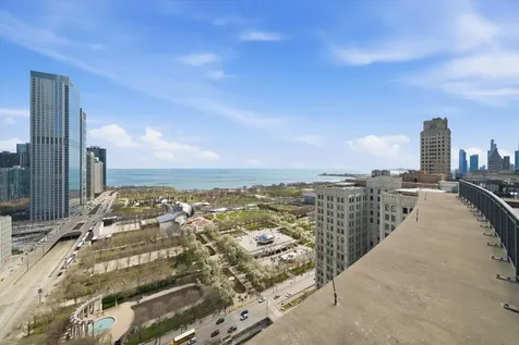130 North Garland Court Chicago IL 60602
