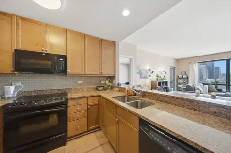 130 North Garland Court Chicago IL 60602