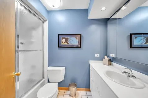 728 Price Lane Deerfield IL 60015