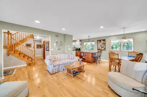 728 Price Lane Deerfield IL 60015