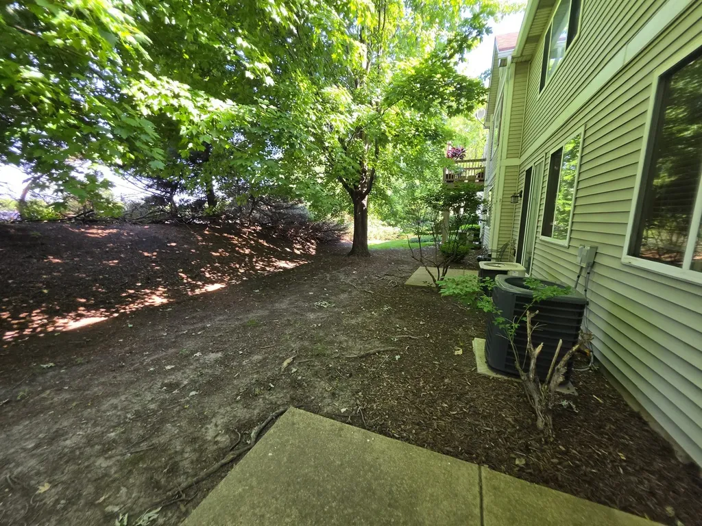 3045 Kentshire Circle Naperville IL 60564