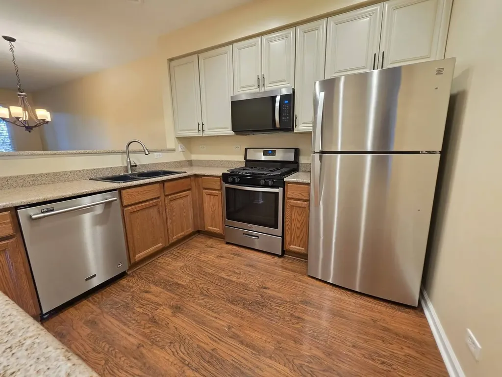 3045 Kentshire Circle Naperville IL 60564