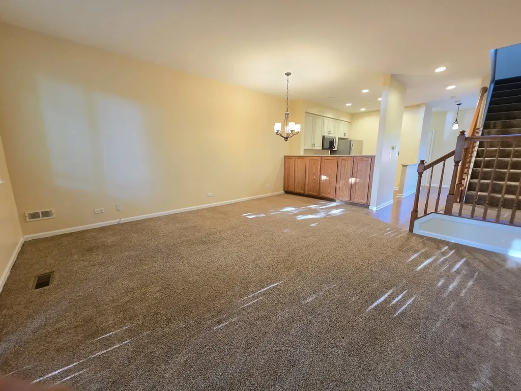 3045 Kentshire Circle Naperville IL 60564