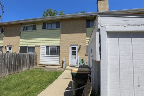 8029 West Lyons Street Niles IL 60714