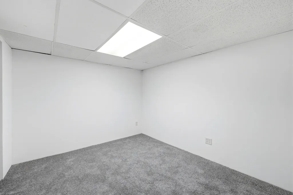 1343 Seabury Circle Carol Stream IL 60188