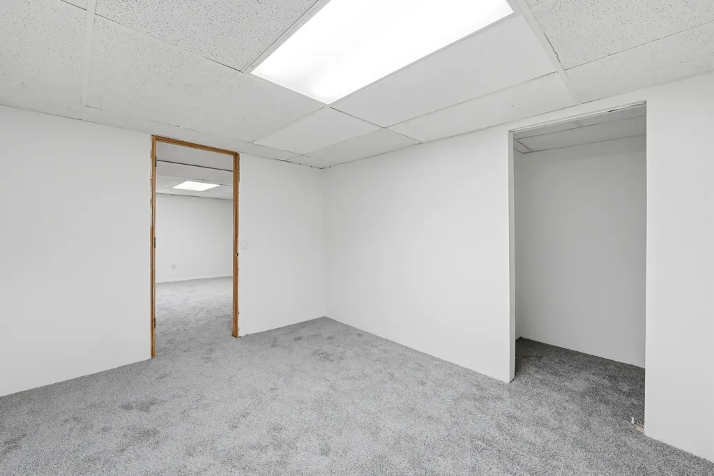 1343 Seabury Circle Carol Stream IL 60188