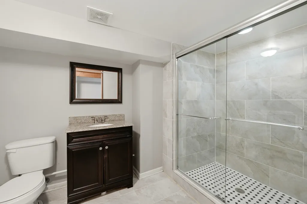 1343 Seabury Circle Carol Stream IL 60188