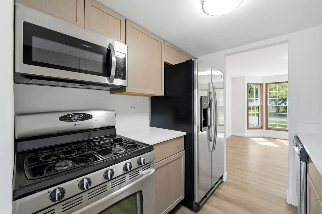1343 Seabury Circle Carol Stream IL 60188