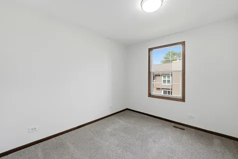 1343 Seabury Circle Carol Stream IL 60188
