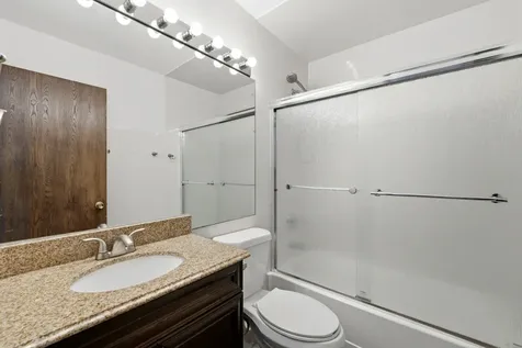 1343 Seabury Circle Carol Stream IL 60188