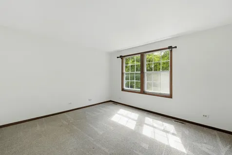 1343 Seabury Circle Carol Stream IL 60188